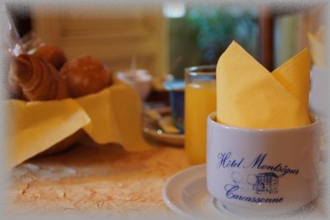 Hotel Carcassonne breakfast